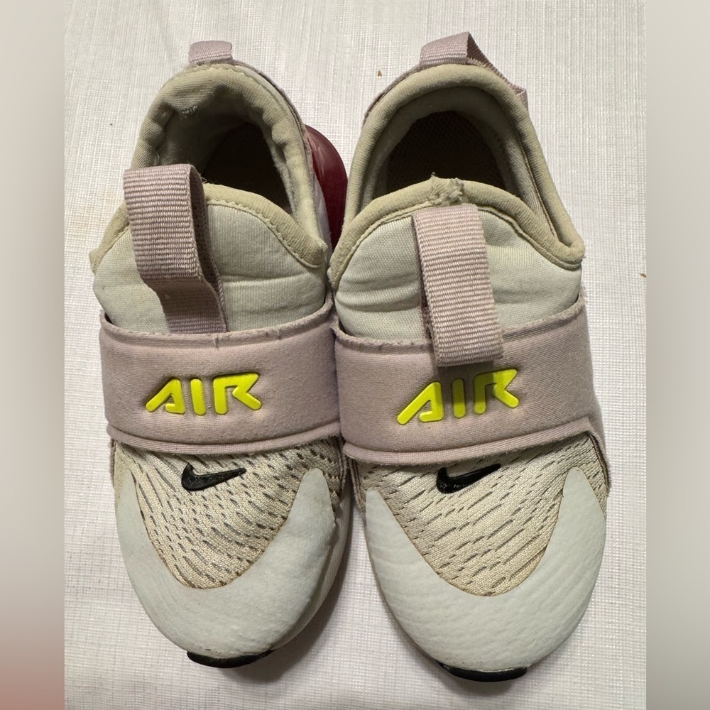 Nike Airmax 270 Girls Size 10c Fast Shipping !